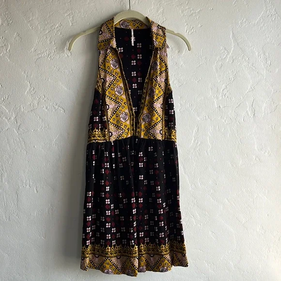 Free People | Dresses | Rosalee Printed Mini Sleeveless Dress Rose Gold  Dark Daisy Pattern Size M | Poshmark